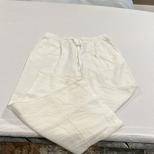 A new day off-white linen pants in large wide leg with pleats in the front